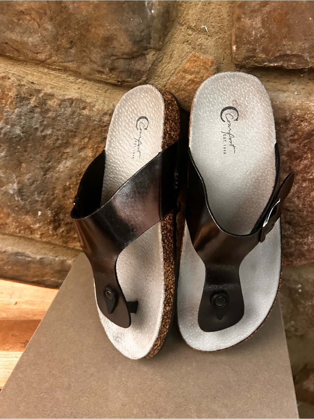 Comfort EST 1946 Women's Metallic Brown Cork Thong Sandals 9